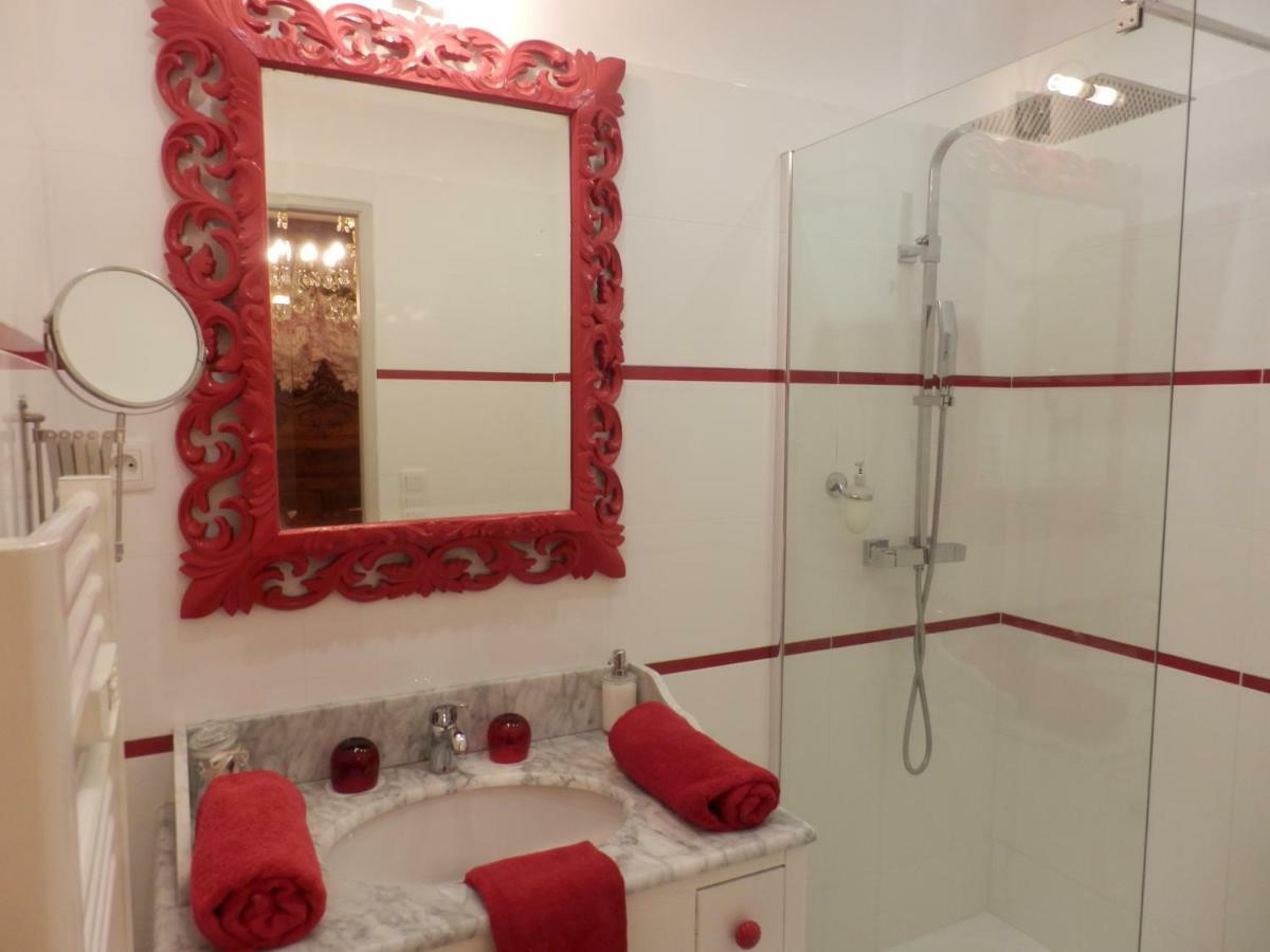 ランブク Mas Les Vieux Chenes Bed & Breakfast エクステリア 写真